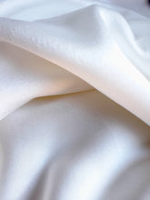 Load image into Gallery viewer, An ivory sandwashed silk sample image.