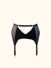 Cargar imagen en el visor de la galería, The front of the Win suspender belt. The belt has 4 straps and gold hardware. The front panels are silk and cross over to create an inverted triangle cut out below the waist. An adjustable waistband strap runs above this.
